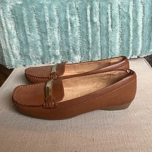 Naturalizer Horse Bit Comfort
Flats Loafers - Picture 4 of 6